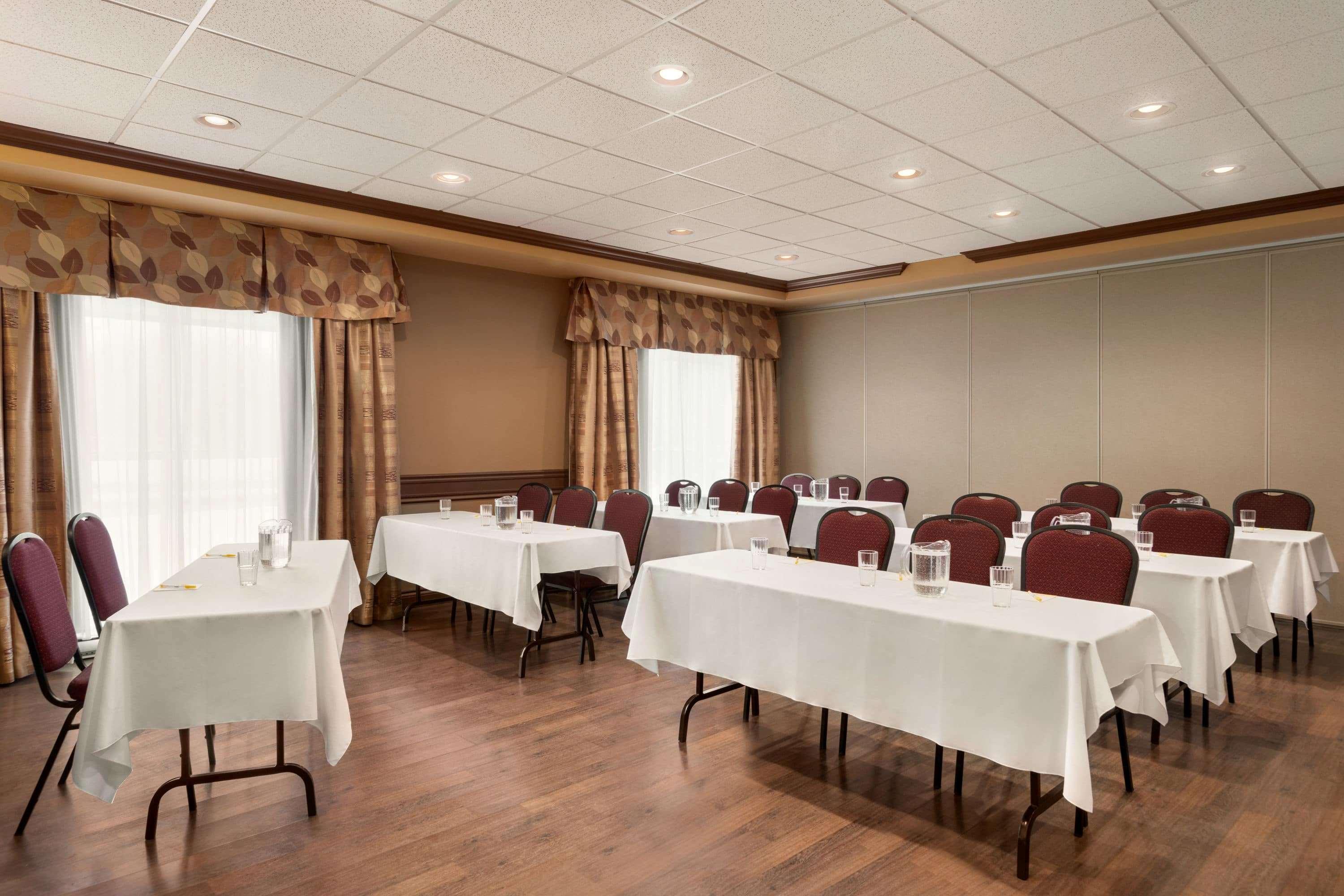 Days Inn By Wyndham Lévis Kültér fotó